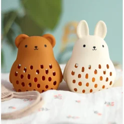Feestartikelen|Kraamcadeaus*A Little Lovely Company silicone rammelaar konijn Off-White