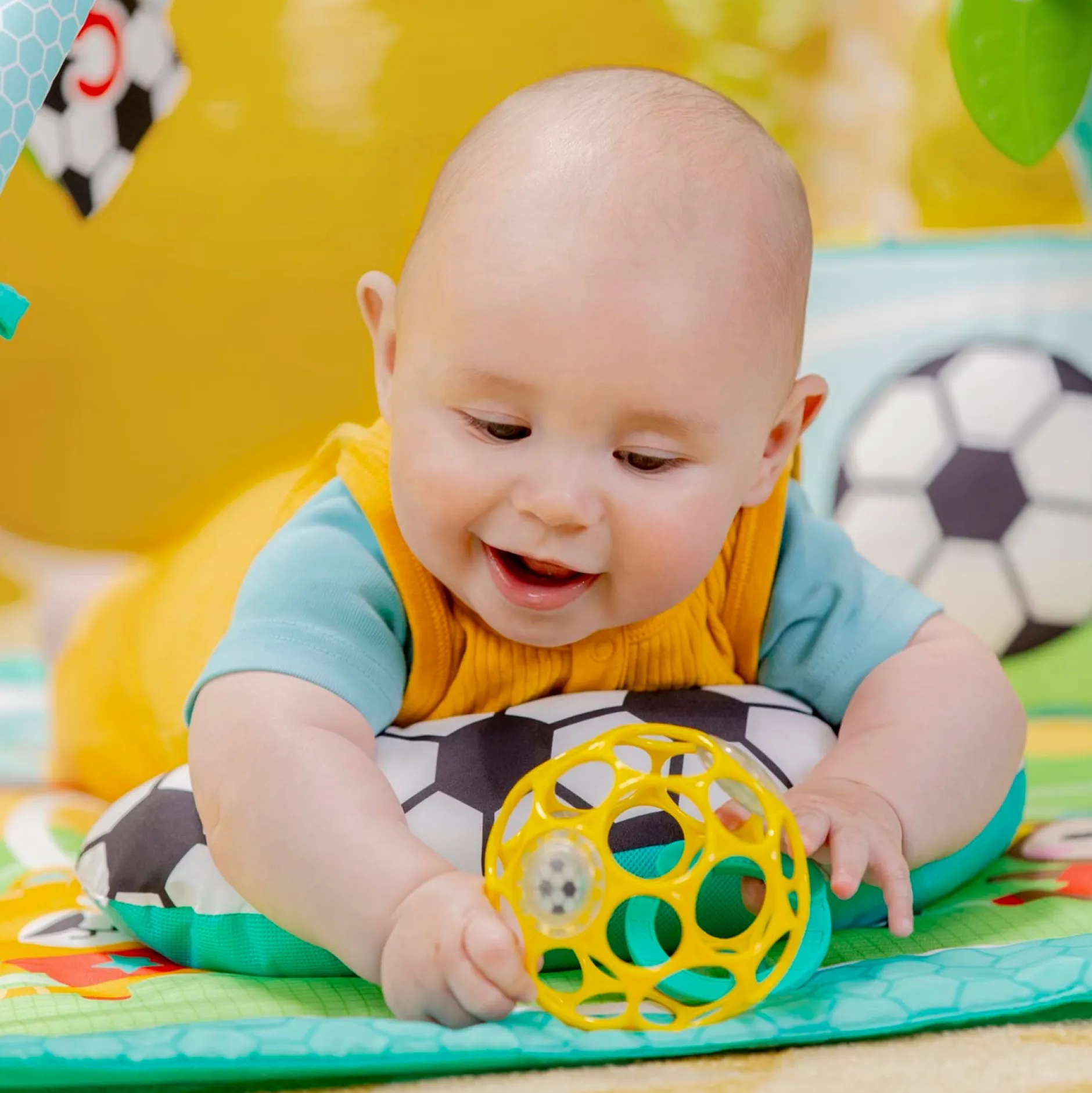 Speelkleden & Babygyms*Bright Starts Grip & Kick babygym Multi