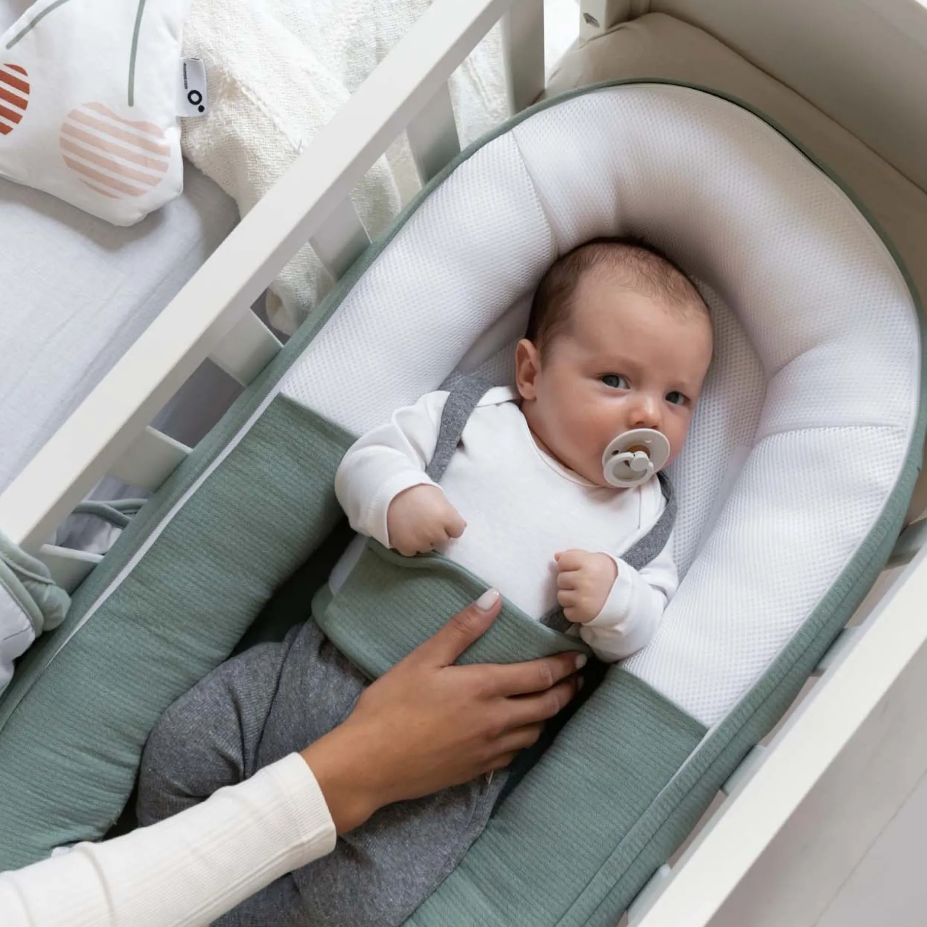 Veilig Slapen|Babynestjes*Doomoo cocoon babynestje Green