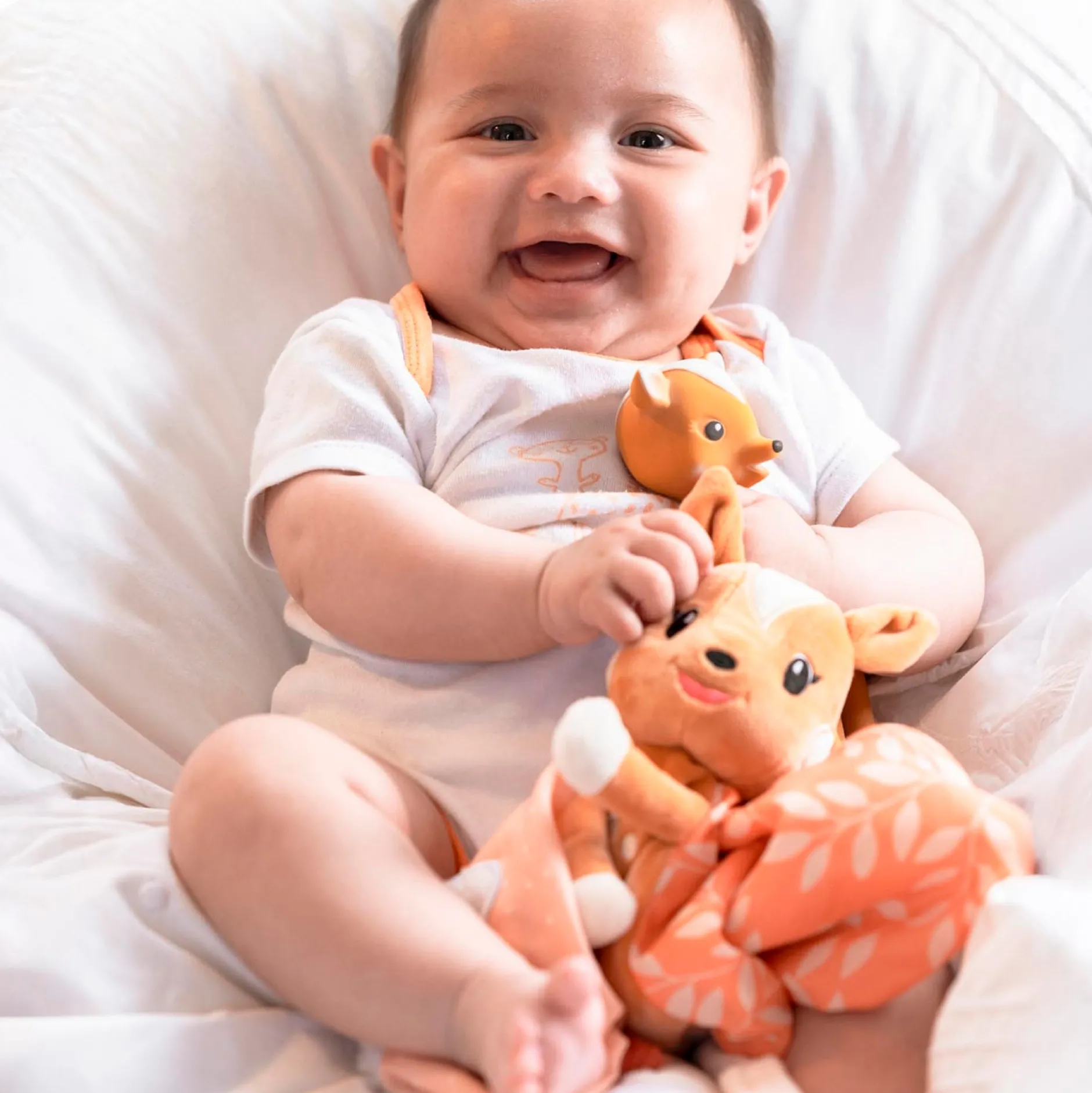 Feestartikelen|Kraamcadeaus*Sophie de Giraf Hertje FanFan giftset met knuffeldoekje Brown