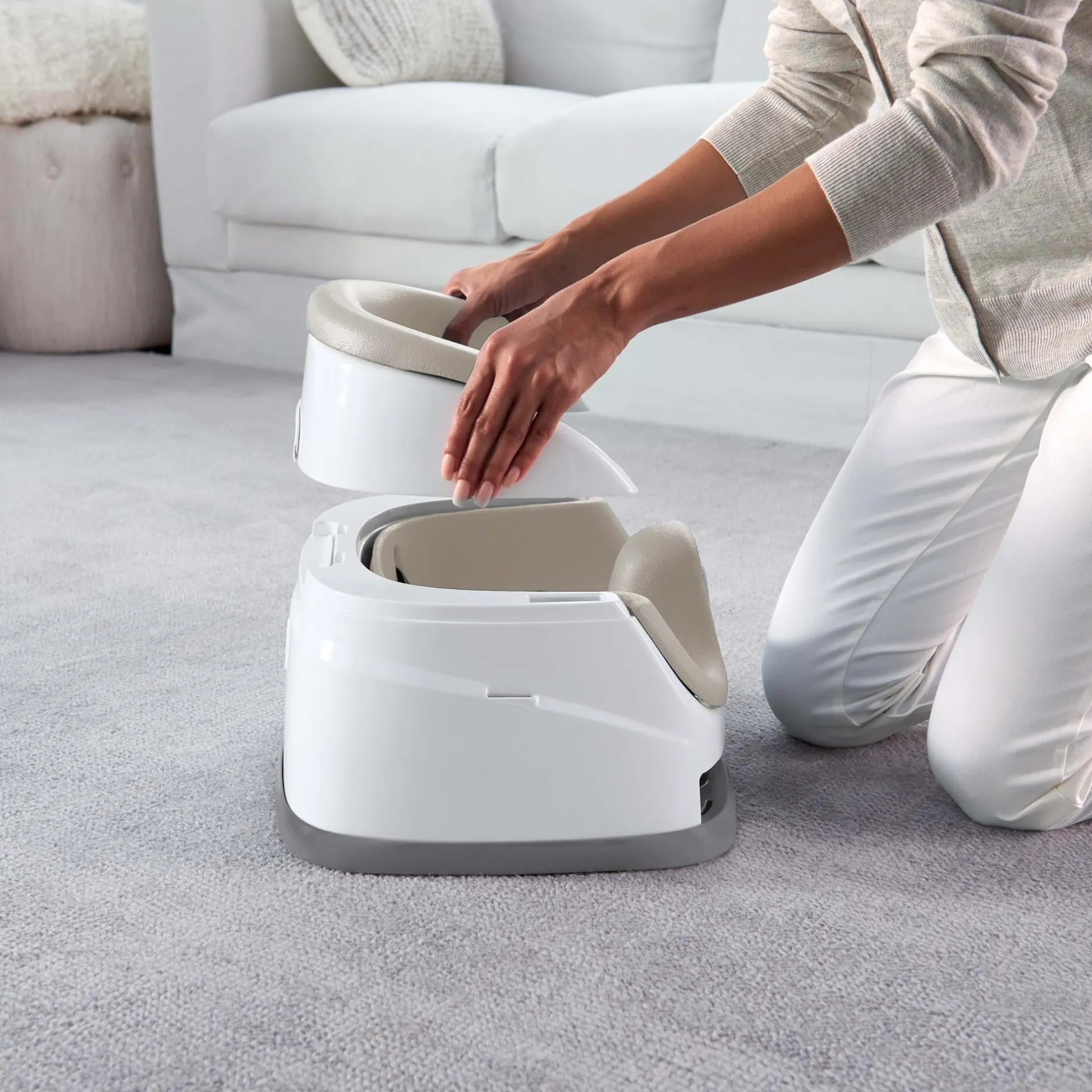 Kinderstoel Accessoires*Ingenuity babybase 2-in-1 stoelverhoger Brownie