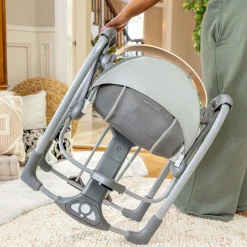 Schommelstoelen & Baby Swings*Ingenuity Swing 'n Go Portable Swing Grey