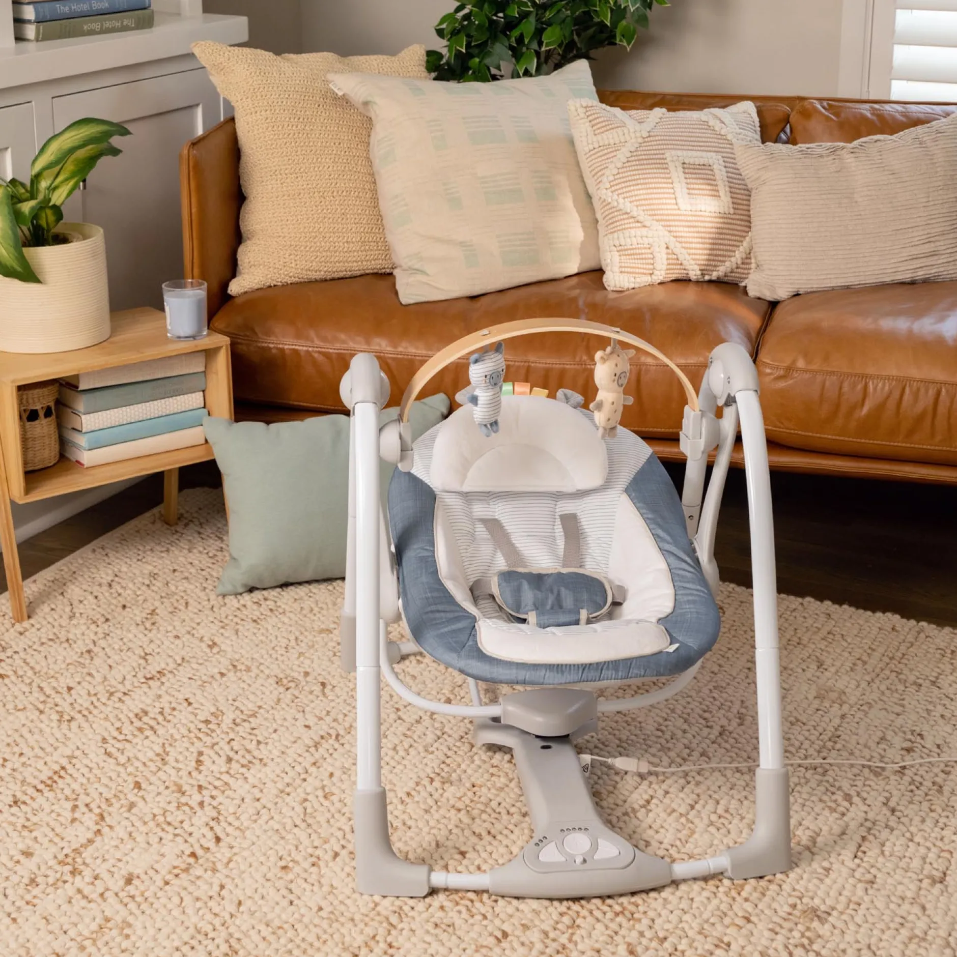 Schommelstoelen & Baby Swings*Ingenuity Swing'n Go wipstoel Blue