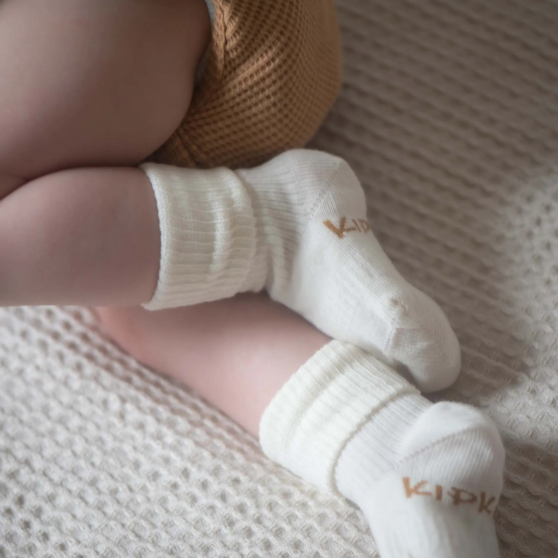 Kraamcadeaus|Sokken*Kipkep blijf sokjes 0-6m wit Off-White