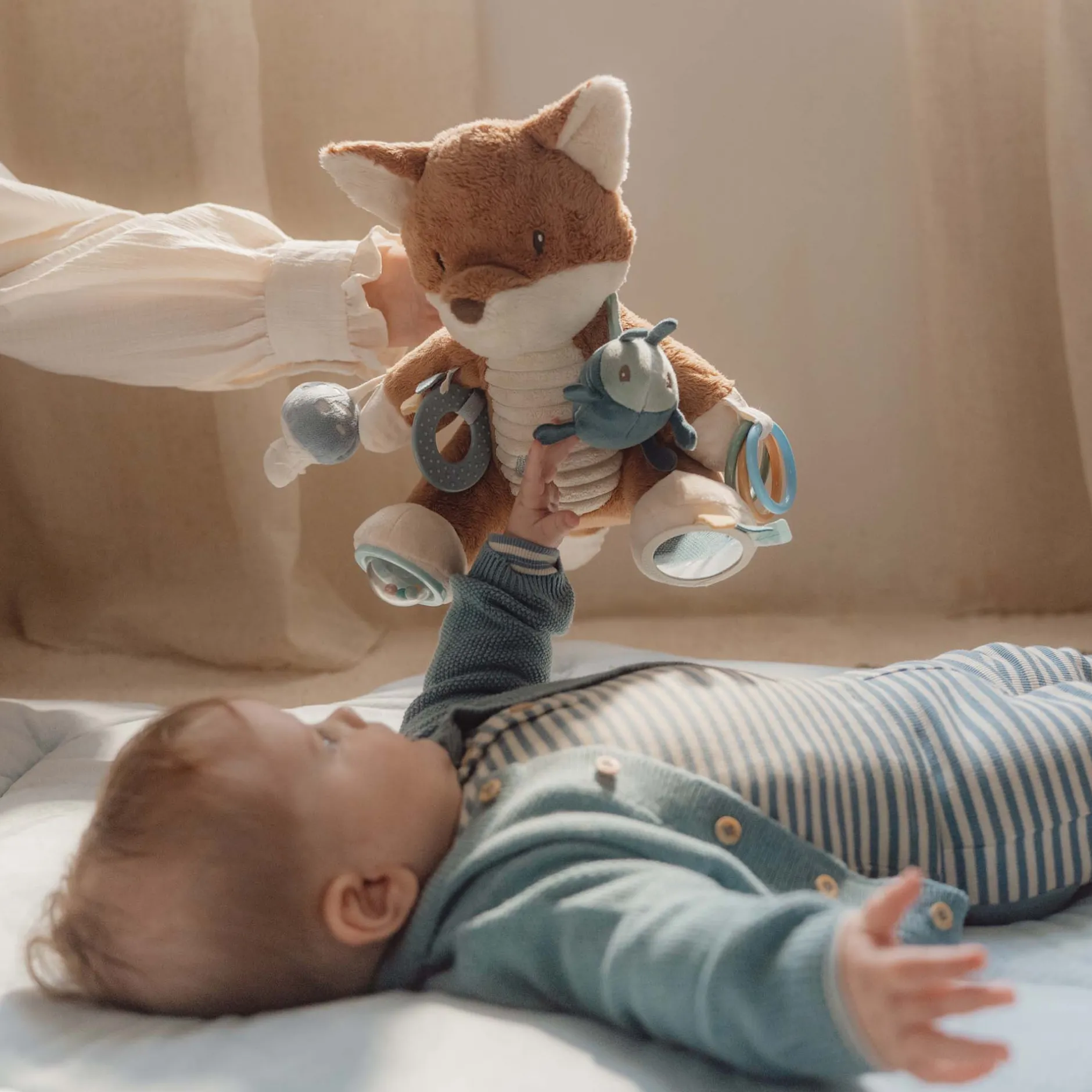 Hangspeelgoed|Speelgoed Voor Onderweg*Little Dutch activiteiten vos Forest Friends Lightbrown