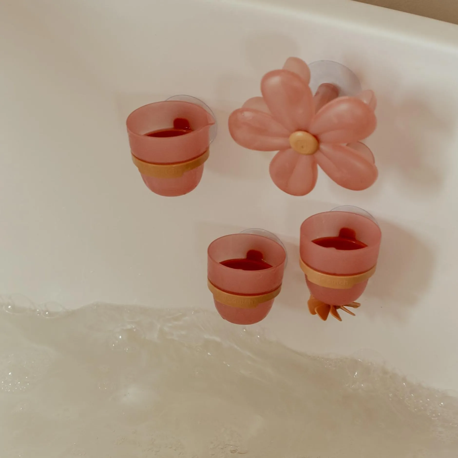 Badspeelgoed|Badspeelgoed*Little Dutch badwand bekers bloem Pink