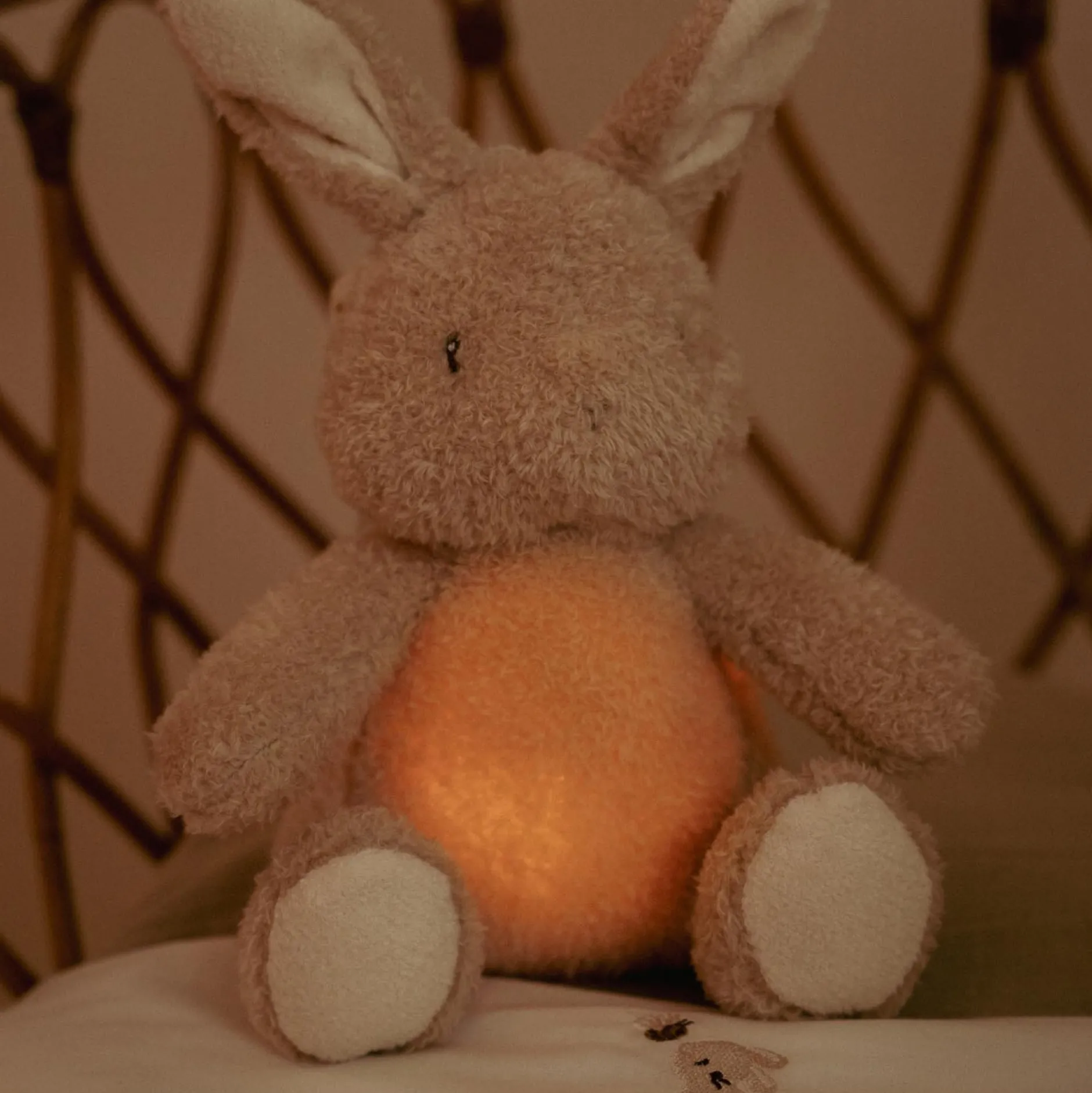 Slaaptrainers*Little Dutch licht en geluid knuffel konijn multi