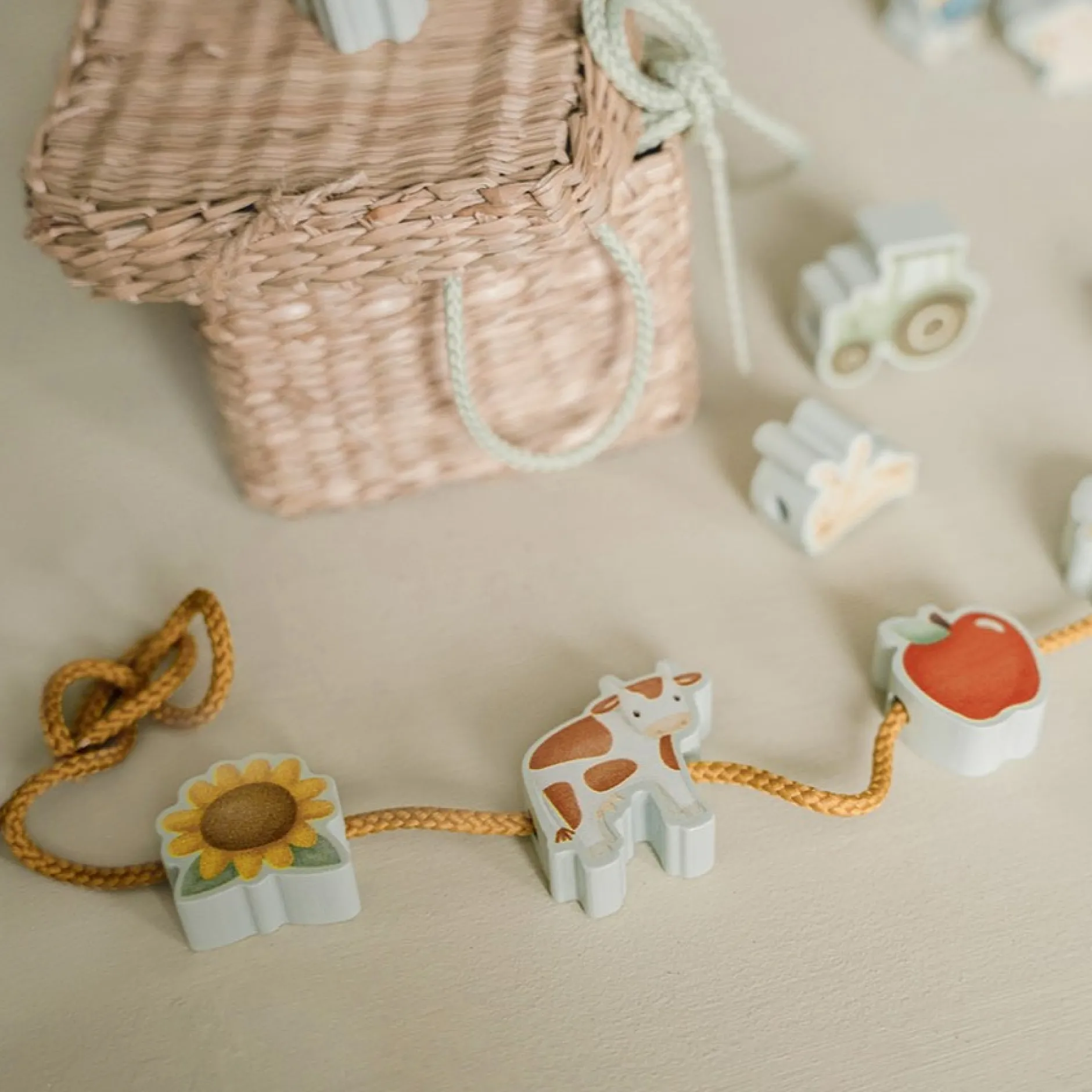 Tekenen|Puzzels & Spellen*Little Dutch rijgkralen Little Farm Multi