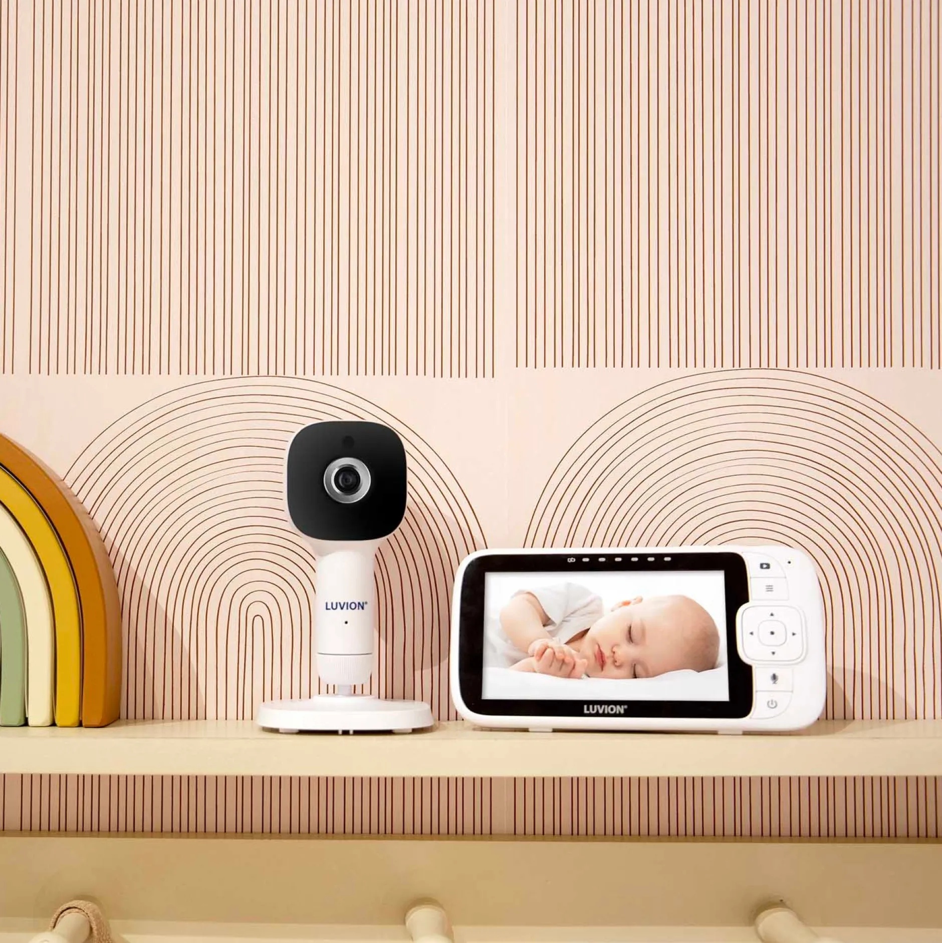 Babyfoons*Luvion Essential Connect Crib