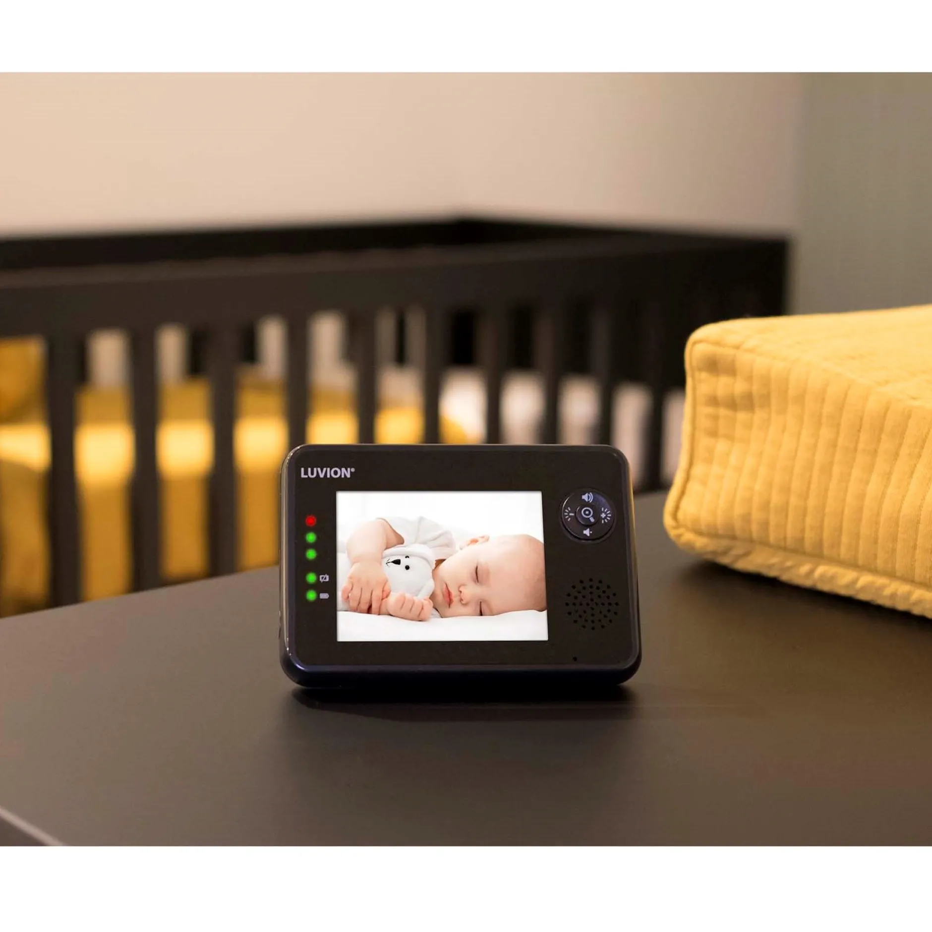 Babyfoons*Luvion Essential limited black edition babyfoon
