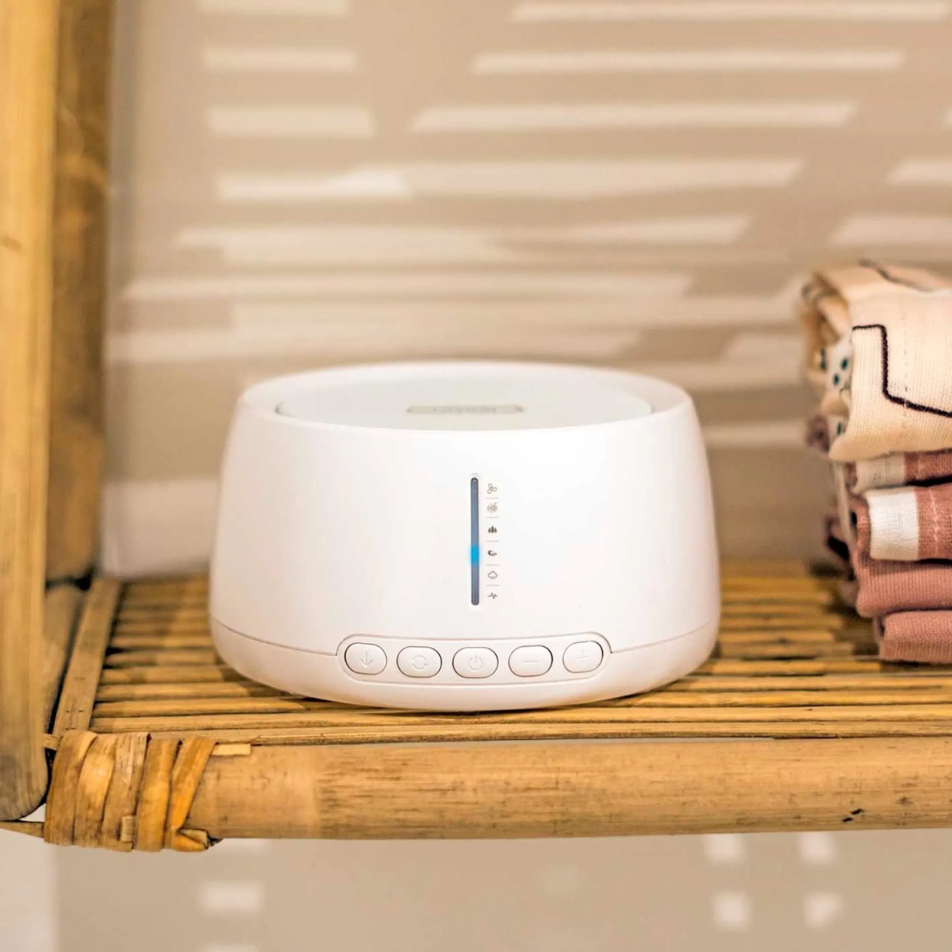 Slaaptrainers|Nachtlampjes*Luvion white noise speaker wit