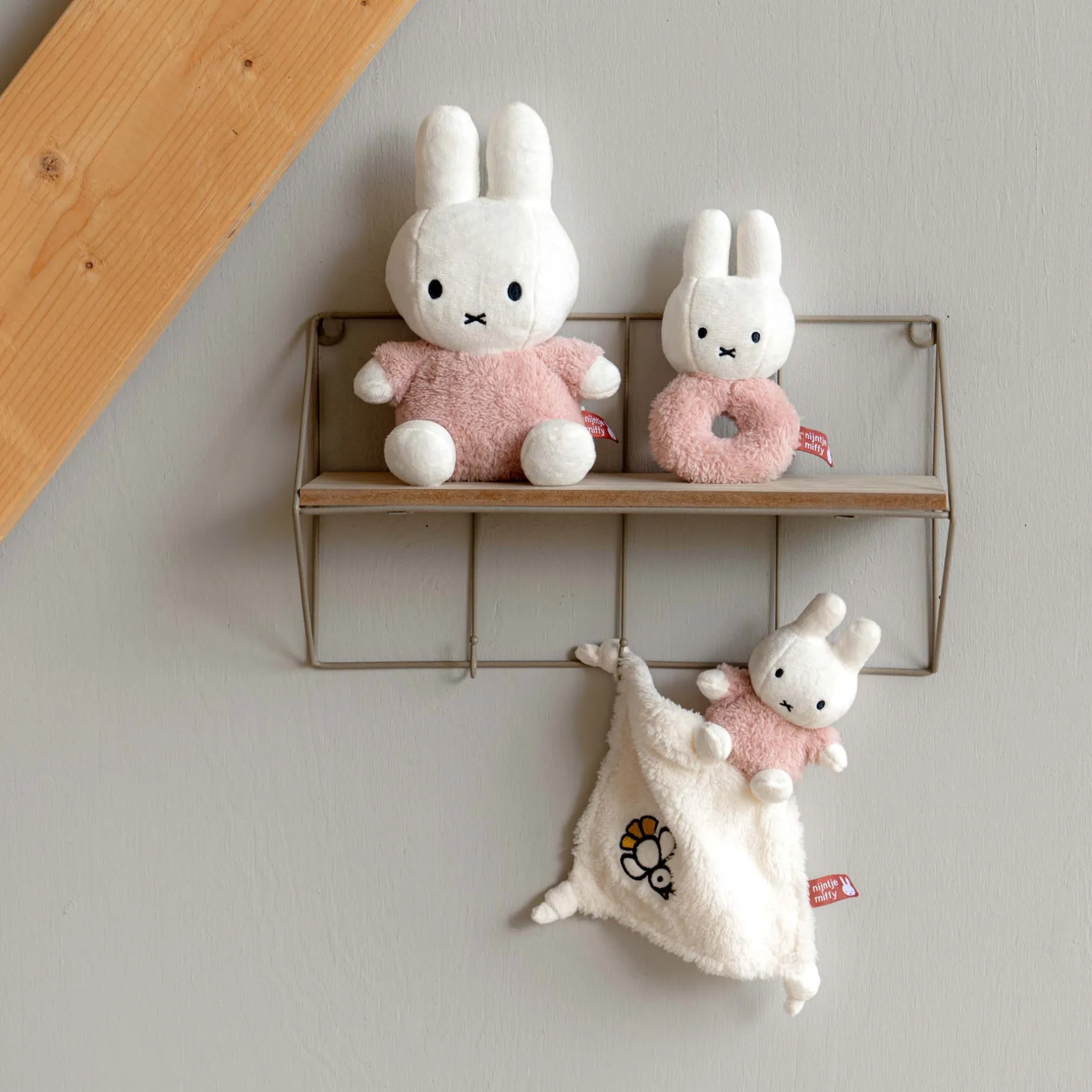 Knuffels*Nijntje knuffel Fluffy Pink 25cm Pink