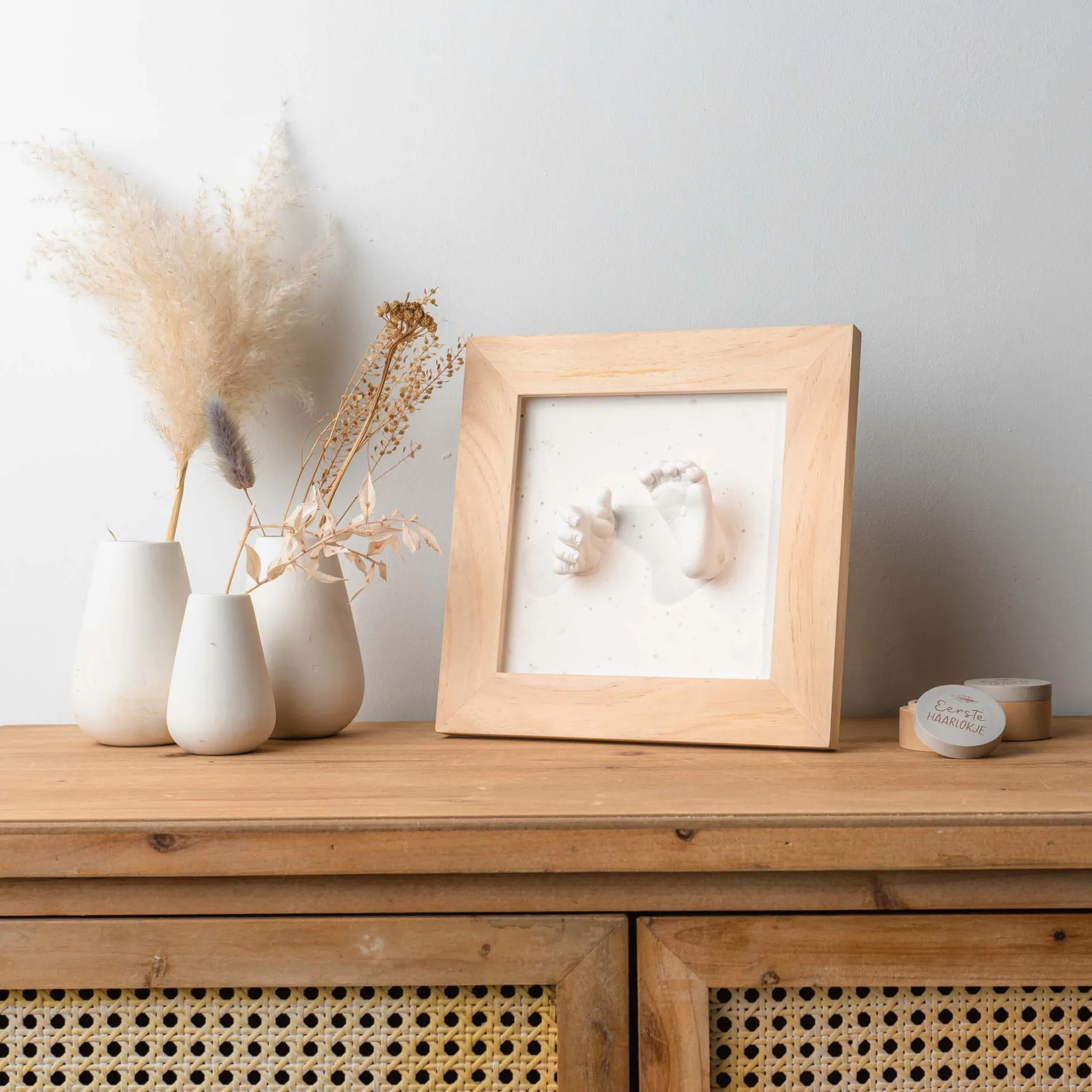 Kraamcadeaus|Zwangerschapscadeaus*Prénatal fotolijst met 3D gipsafdruk naturel