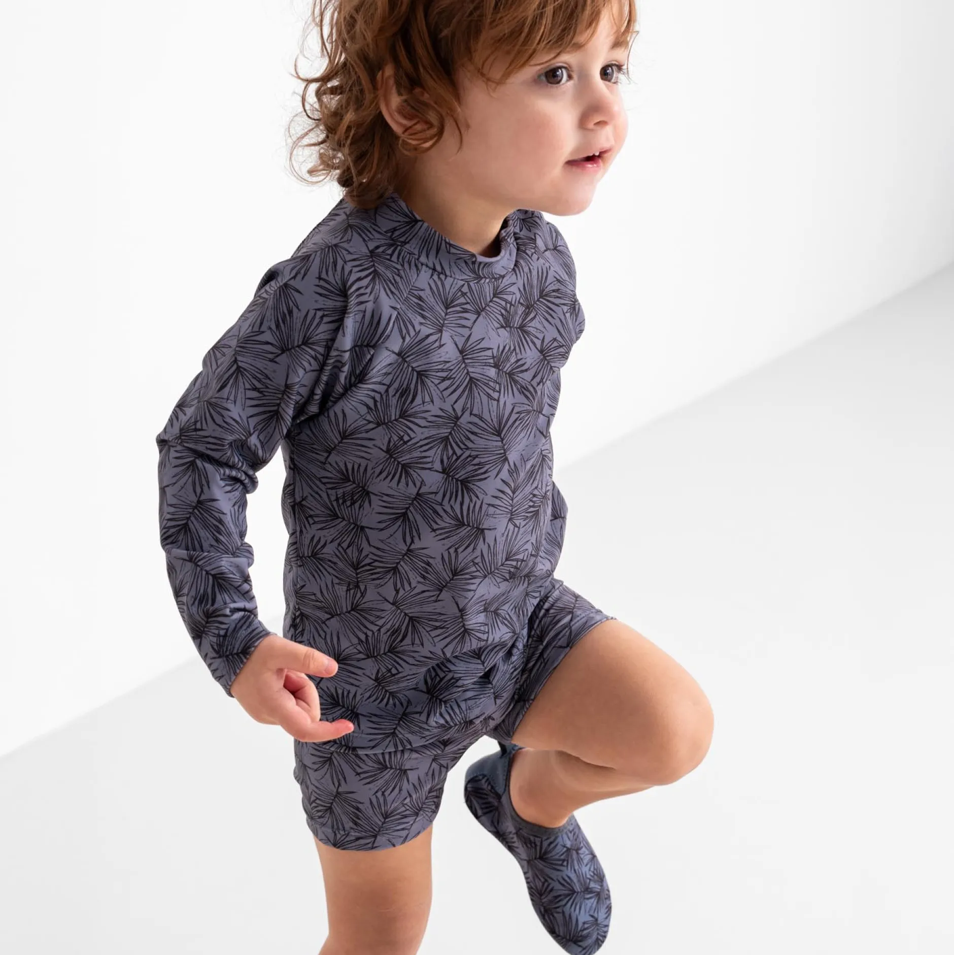 Zwembroeken|Zwemkleding*Prénatal UV zwemshirt bladeren lange mouwen bladeren blauw Dark Milky Blue