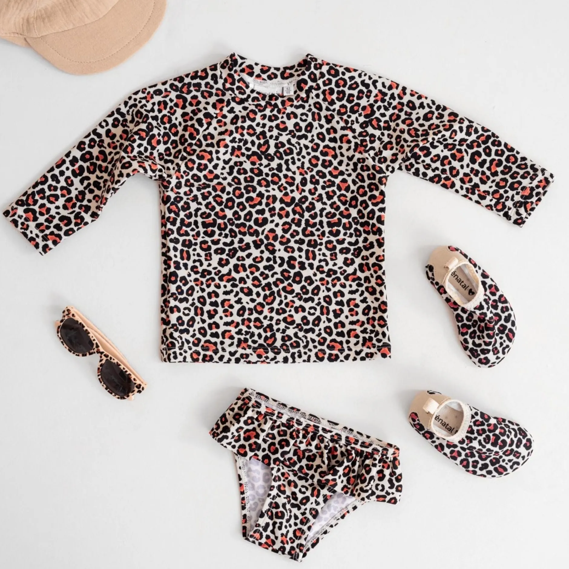 Zwemkleding|Zwemkleding*Prénatal zwembroek animal all over print beige Beigebrown