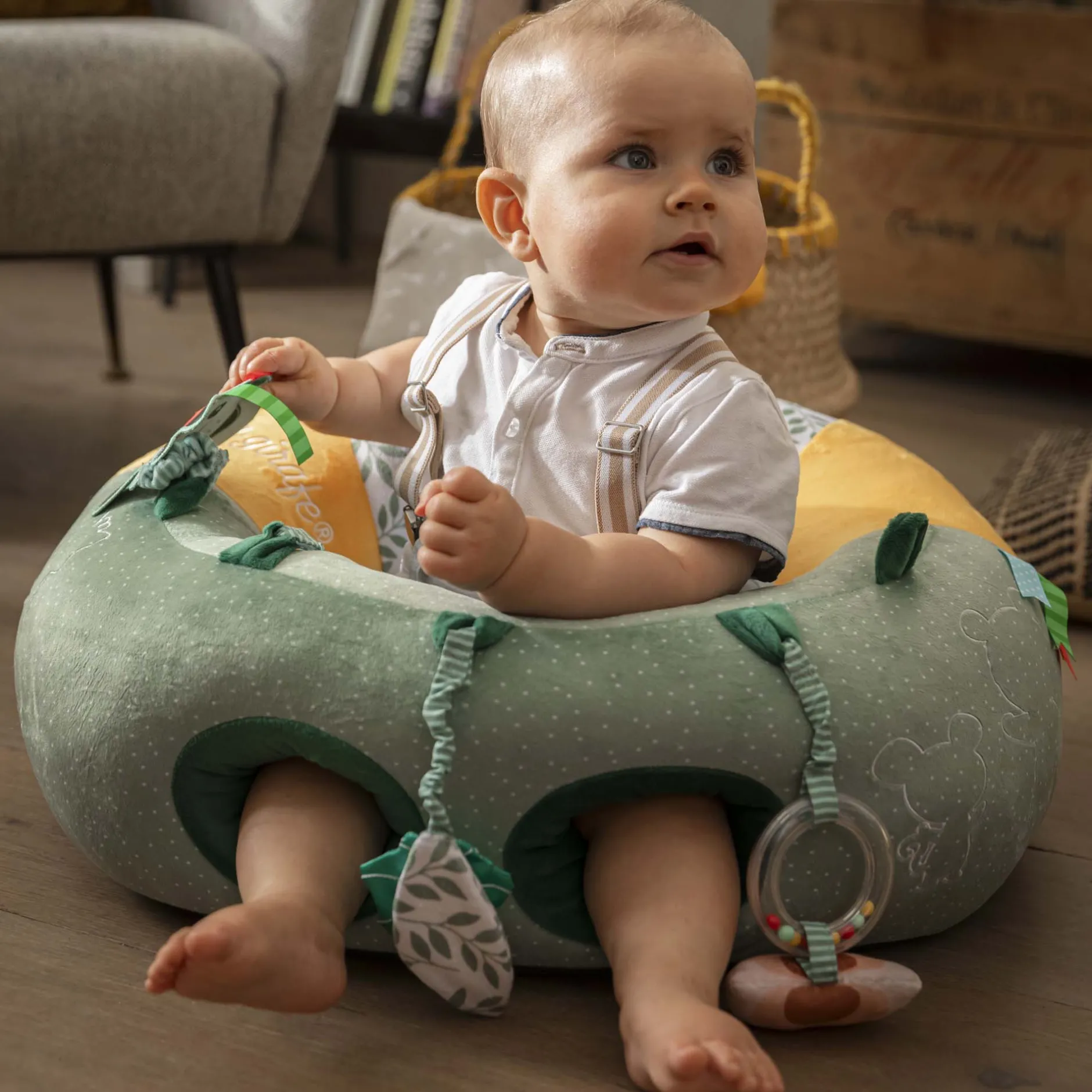Kraamcadeaus*Sophie de Giraf Baby Seat & Play White